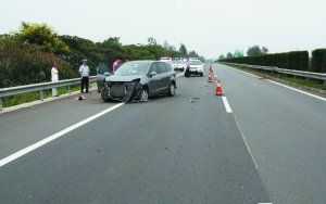 交通道路上遇危險事故，求救不如自救