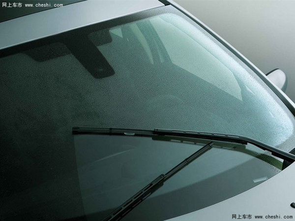 汽車養護莫忘添加玻璃水 保持最佳視野