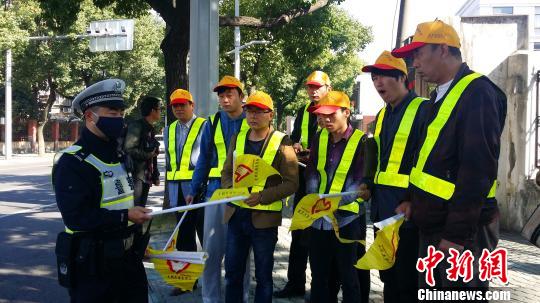 寧波建服刑矯正機制 酒駕者上街參與交通志願服務