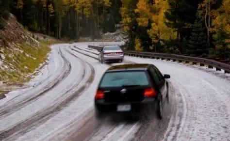 開車上路最怕彎道？最實用轉彎技巧，拿走不謝！