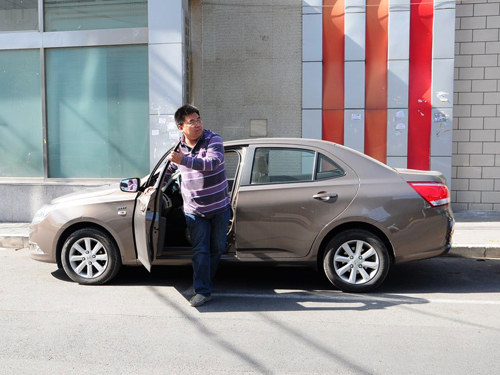 汽車安全手冊：停車技巧之側方位停車篇